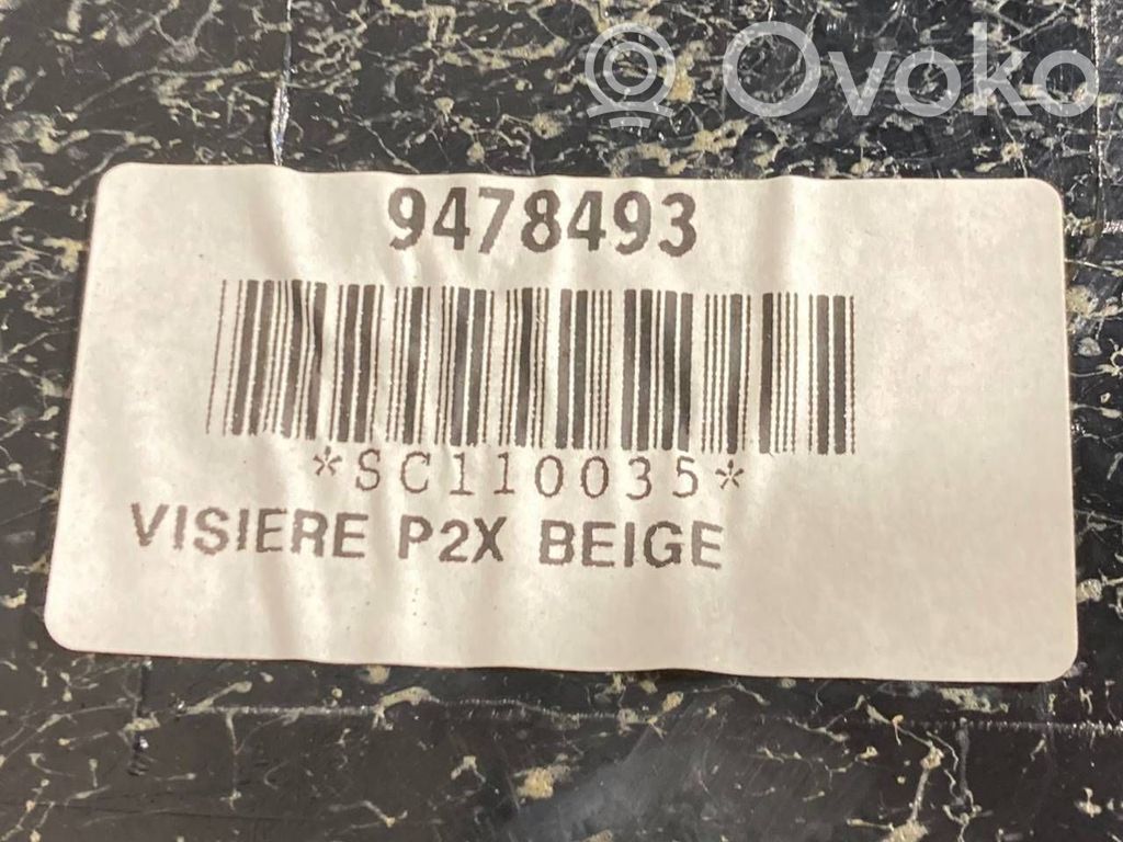 Instrumentu paneļa dekoratīvā apdare