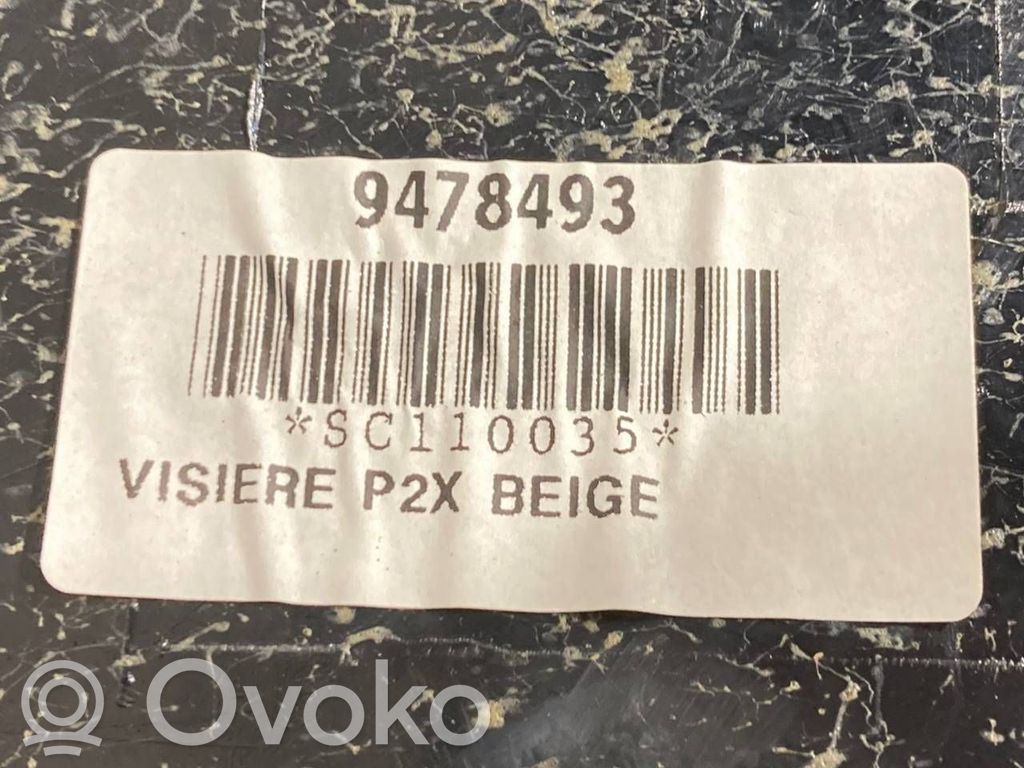 Instrumentu paneļa dekoratīvā apdare