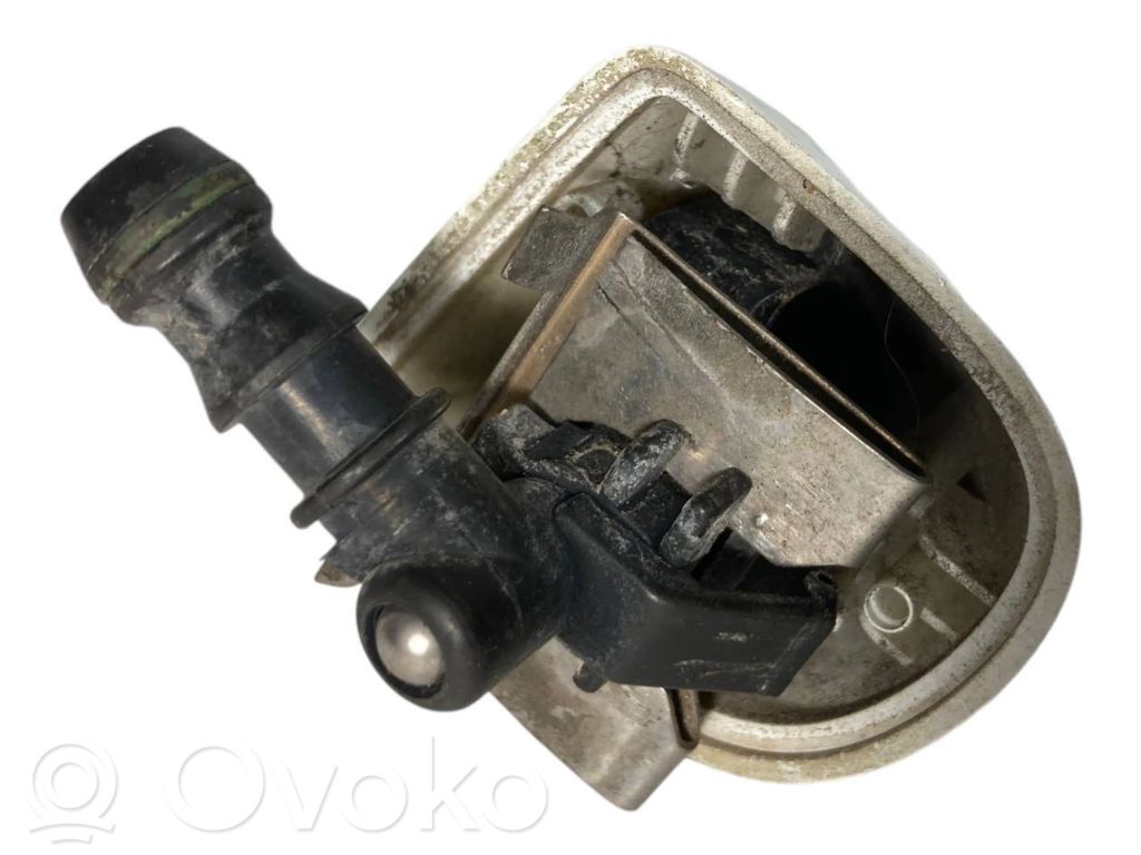 Lukturu mazgātāja sprausla (-as)