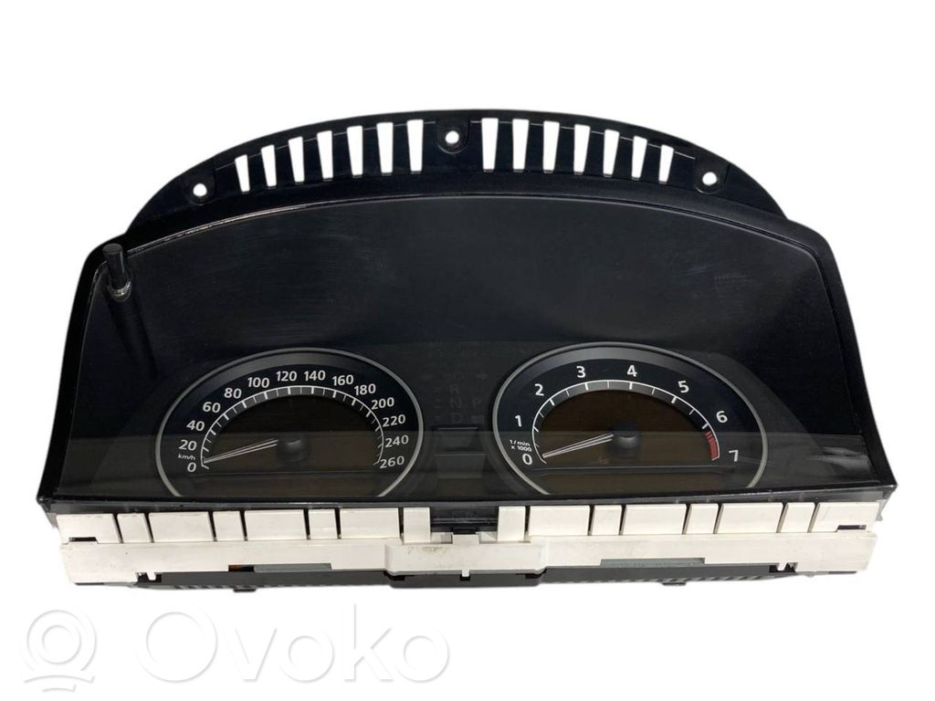 Speedometer (in the instrument panel)