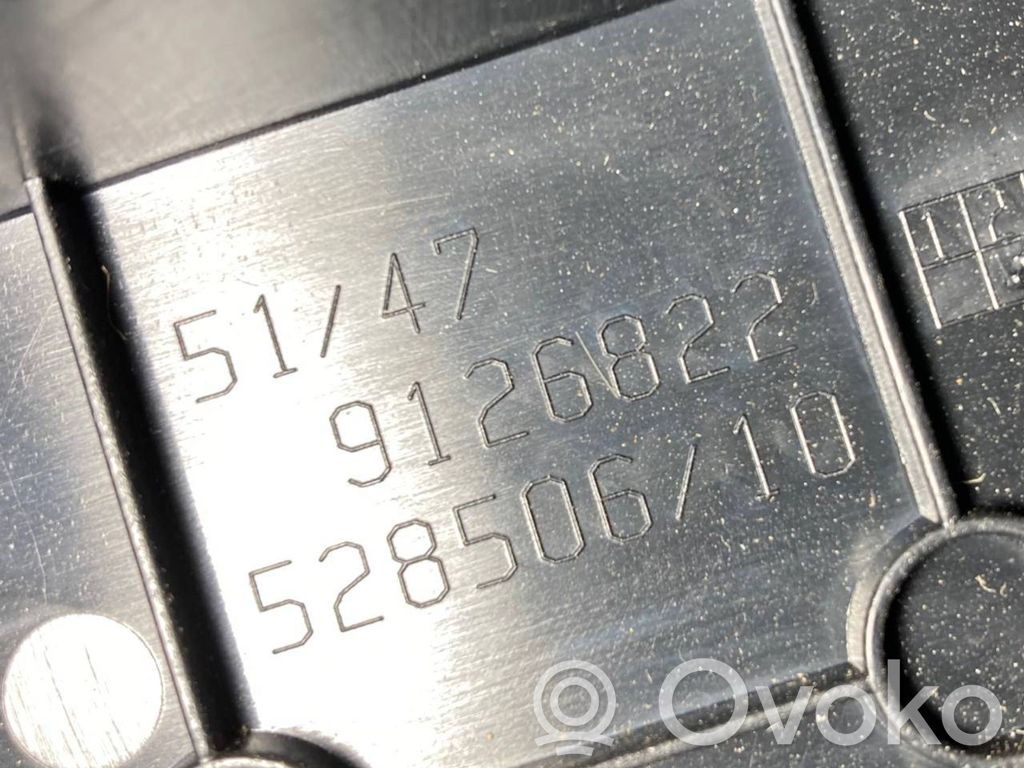 Bagāžnieka sānu apakšējās apdares panelis