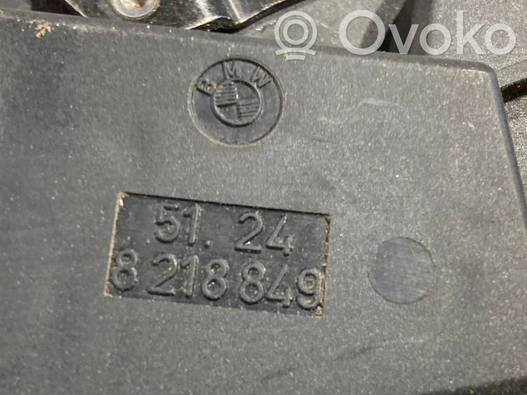 Aizmugurējā pārsega slēdzene