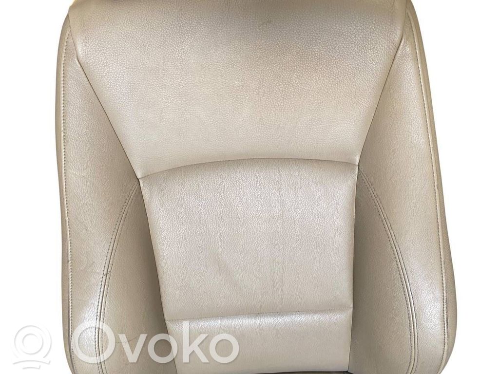 Salona daļu komplekts