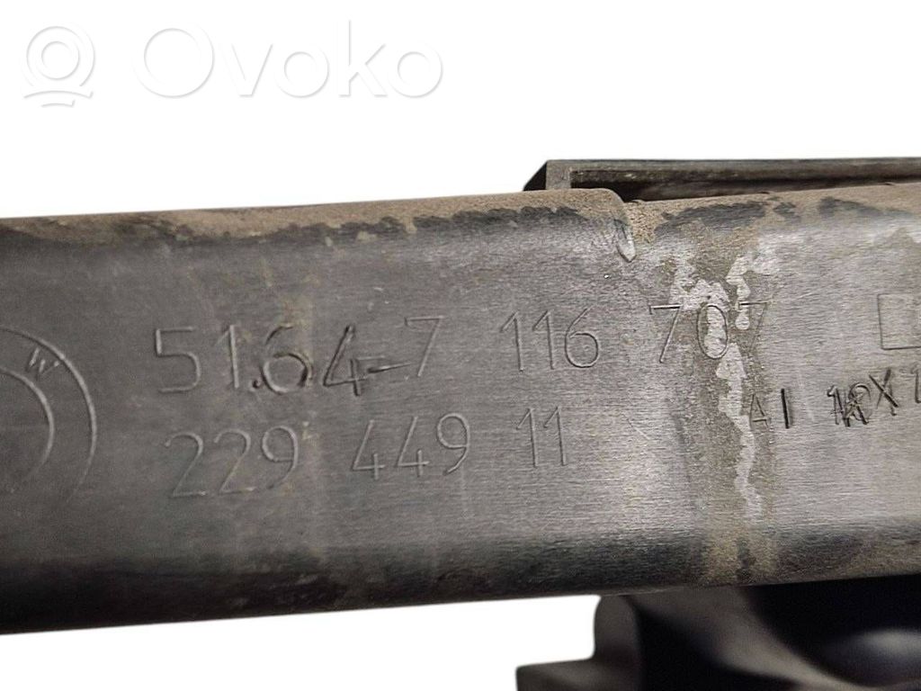 Priekšējā luktura turētājs