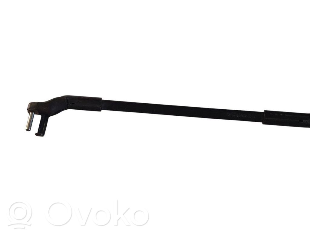 Priekšējā loga tīrītāja kājiņa