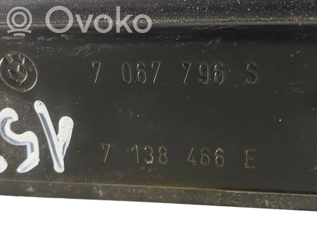 Priekšpusē elektriskā loga pacelšanas mehānisma komplekts