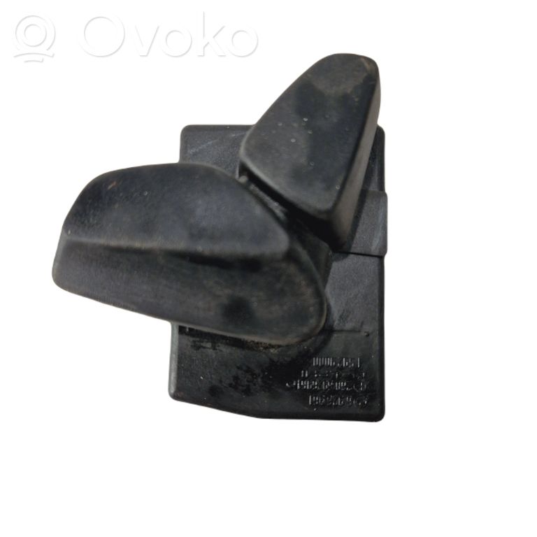 Seat adjustment switch(es)