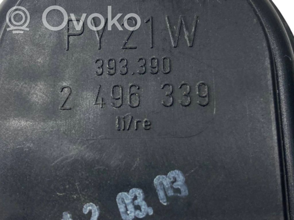 Aizmugures spuldzes vāka turētājs