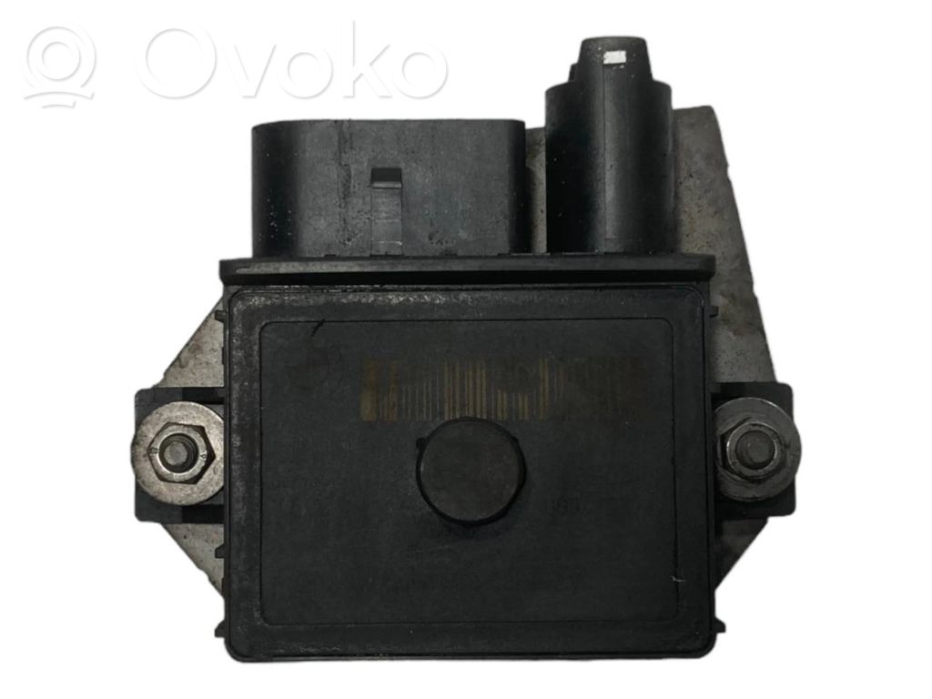 Glow plug relay