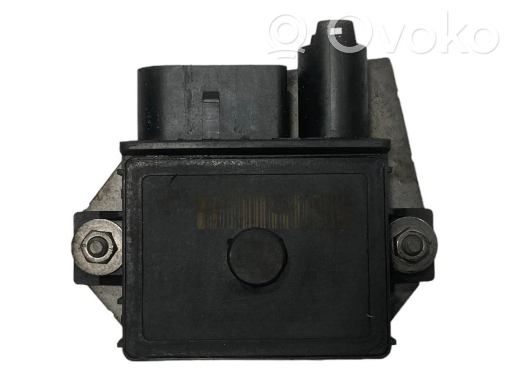 Glow plug relay