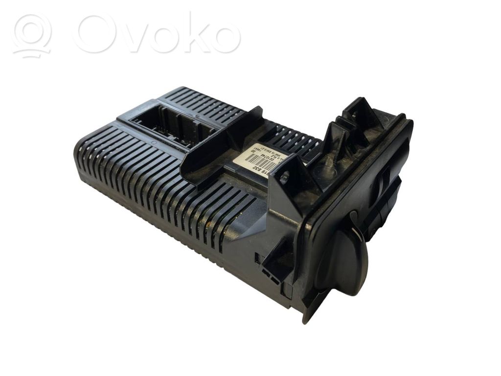 Headlight switch