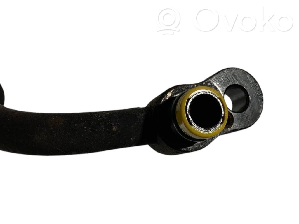 Air conditioner pipe(s) / hose(s)