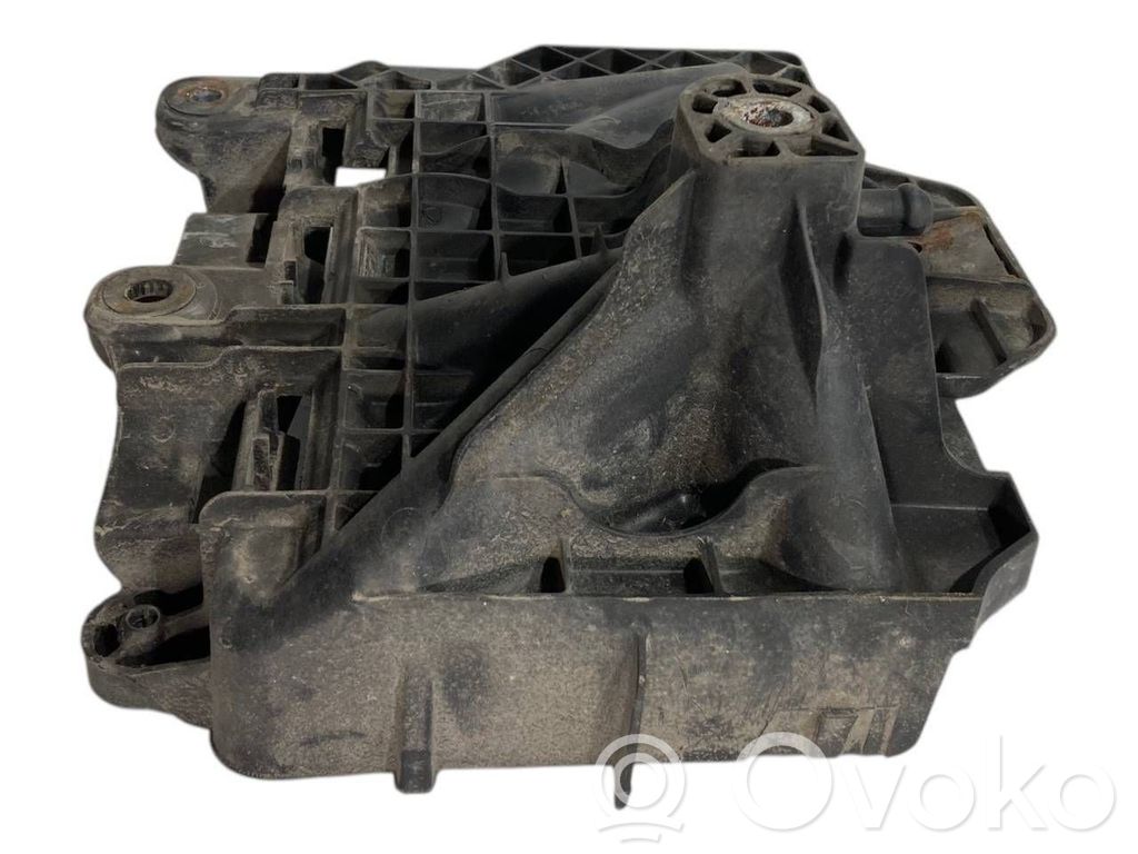 Battery mounting base