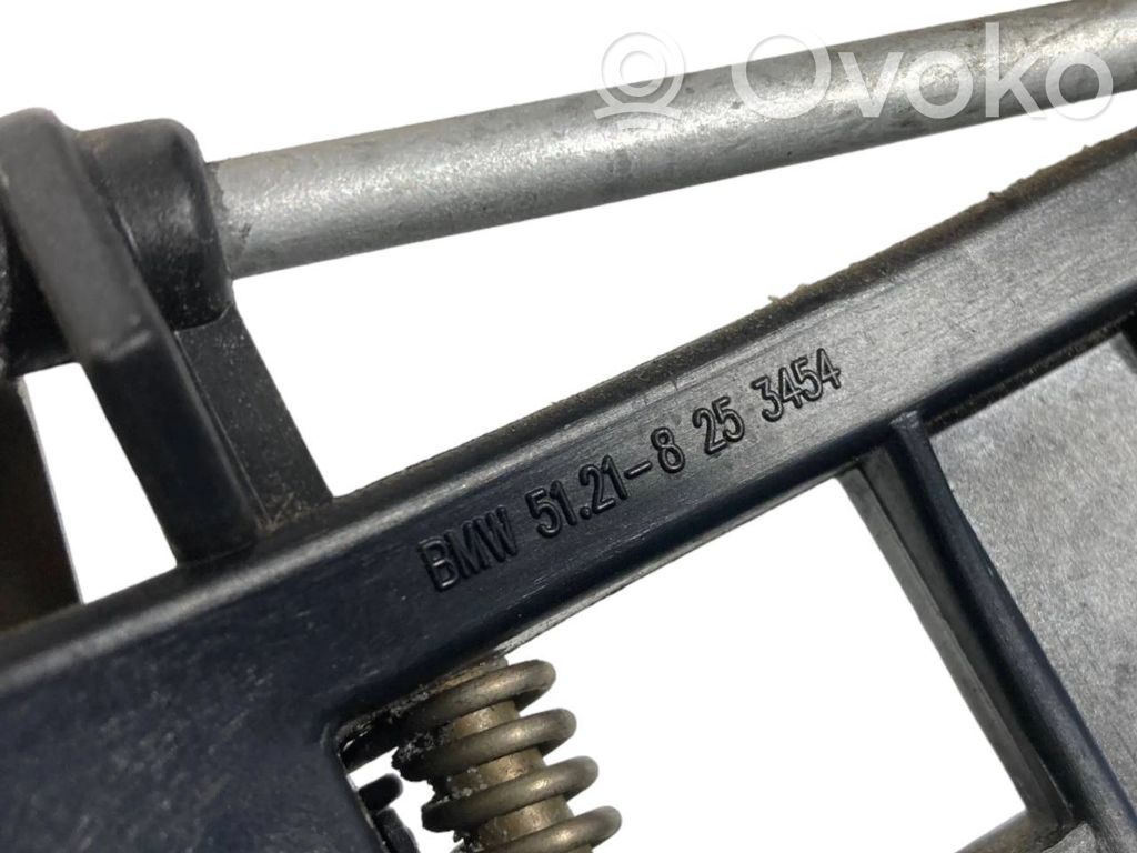 Aizmugurē turētājs / kronšteins ārējam atvēršanas rokturim