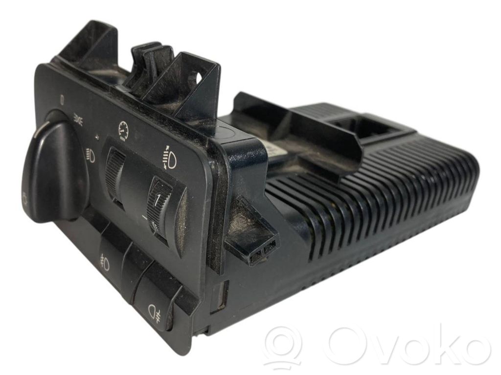 Headlight switch