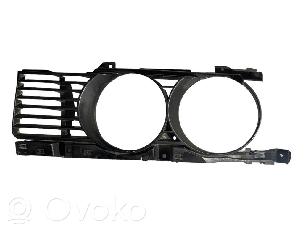 Headlight trim