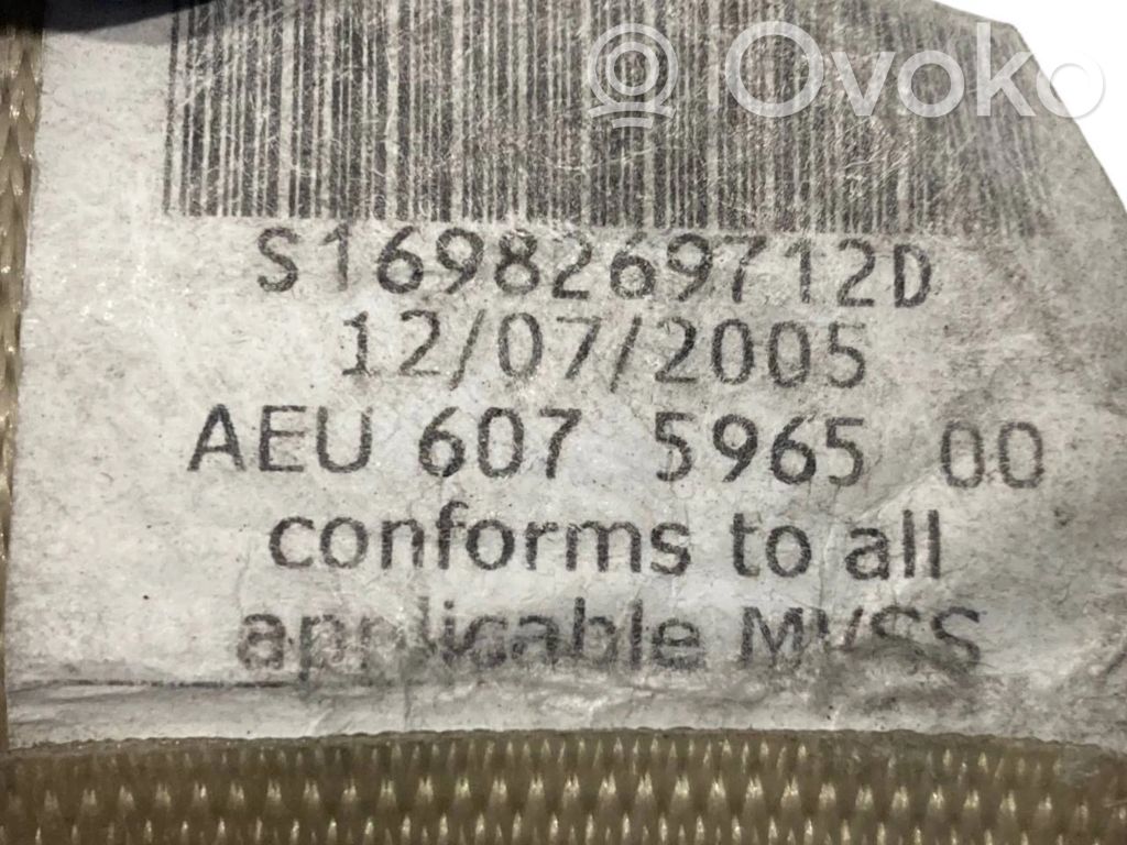 Передний ремень безопасности