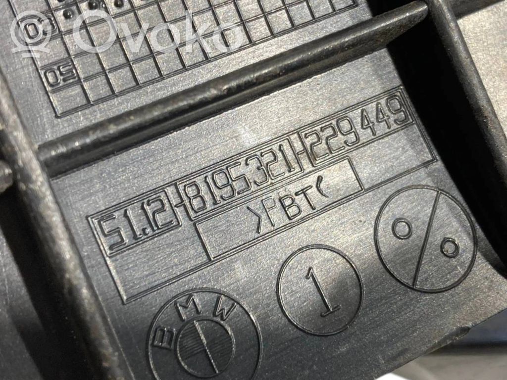 Кронштейн крепления заднего бампера