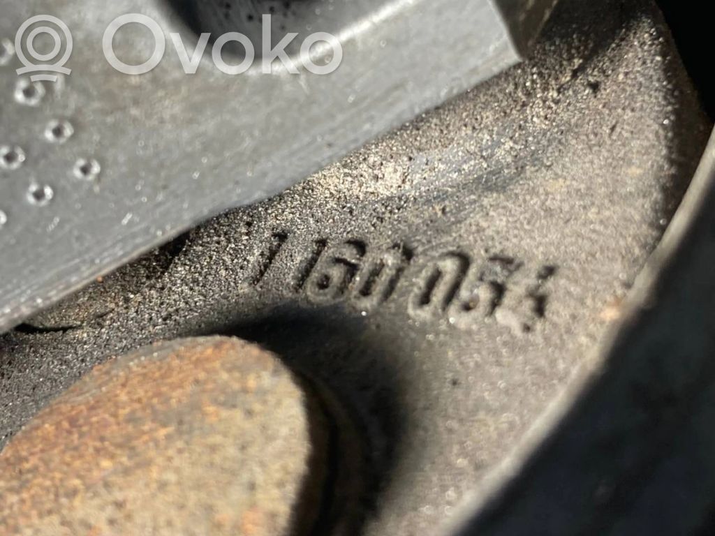 Stūresrata ass krustsavienojums