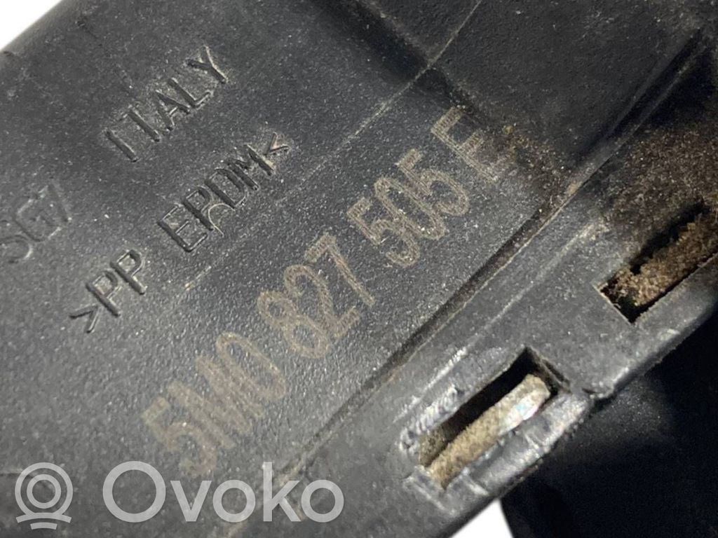 Aizmugurējā pārsega slēdzene