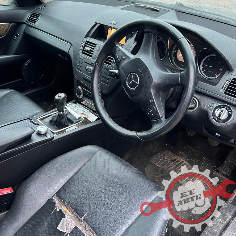 Mercedes Benz C200 2009.G.rezerves daļas