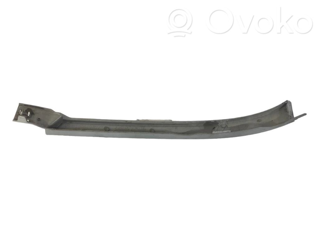 Headlight trim
