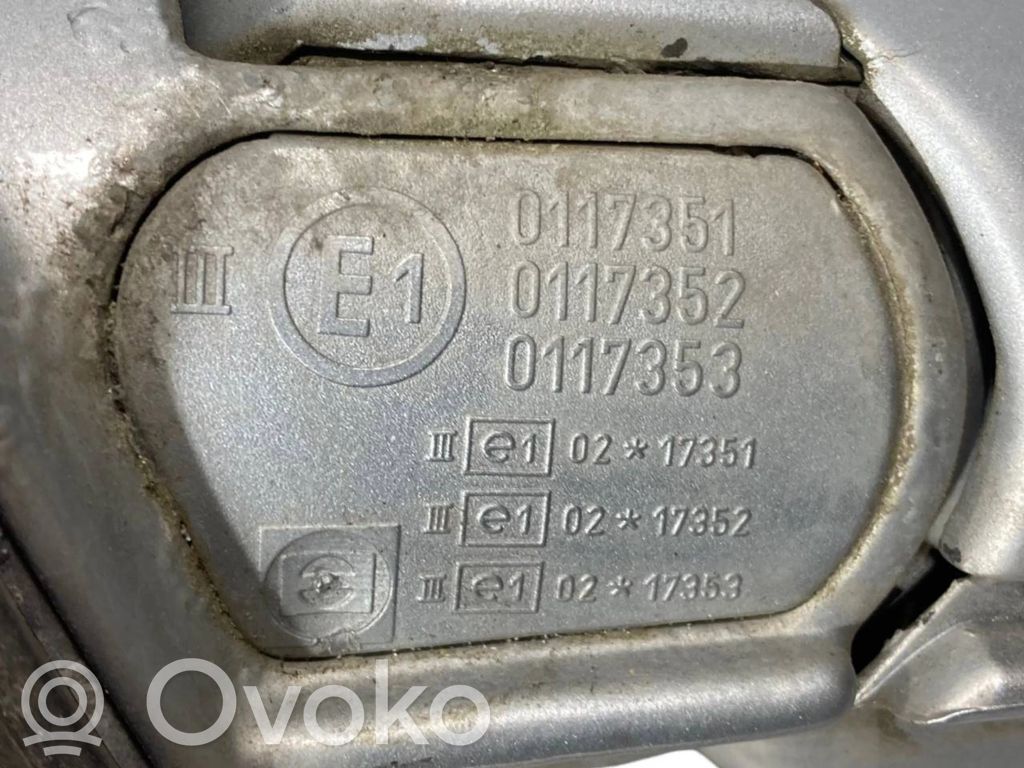 Зеркало (с электрическим управлением)