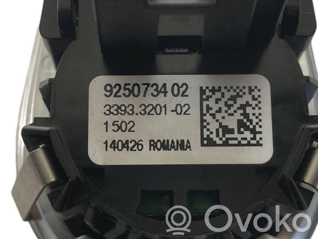 Automašīnas aizdedzes un startera slēdzis