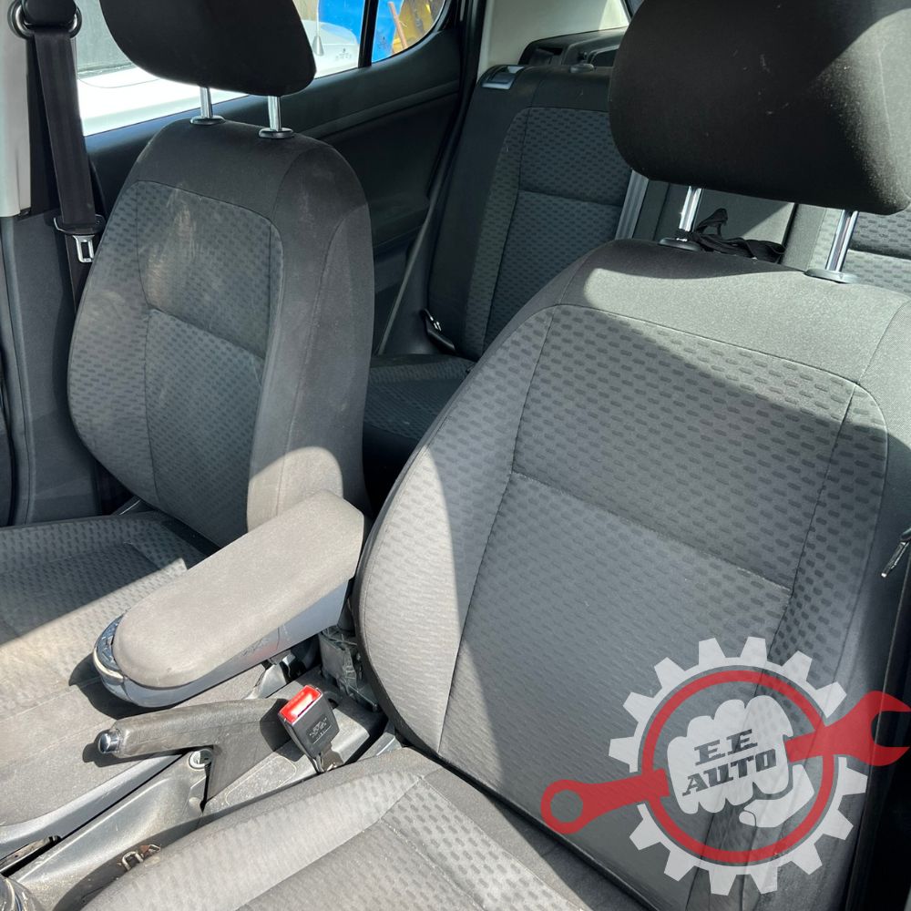 Skoda Fabia 2012 запасные части