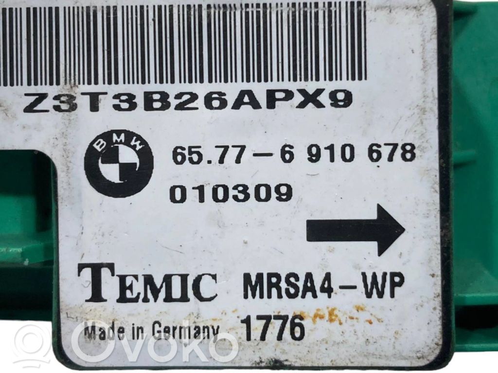 Airbag impact sensor