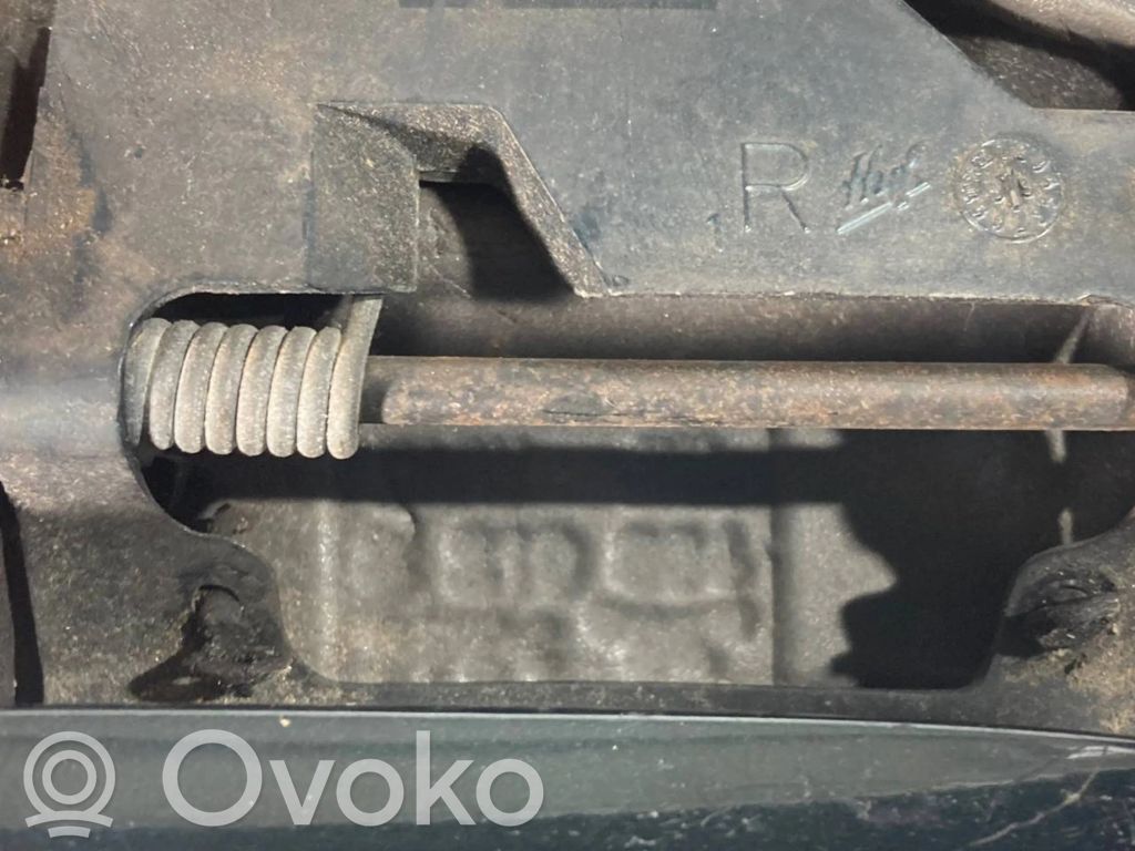 Внешняя ручка открывания