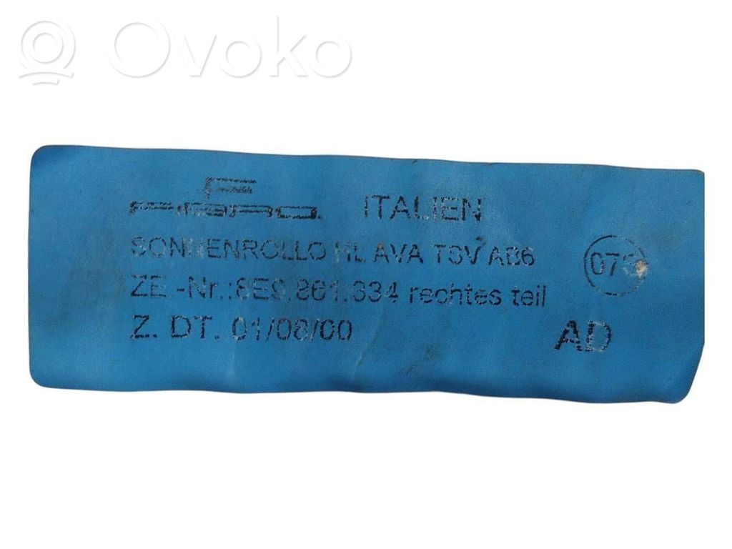 Aizmugurē logu aizkars