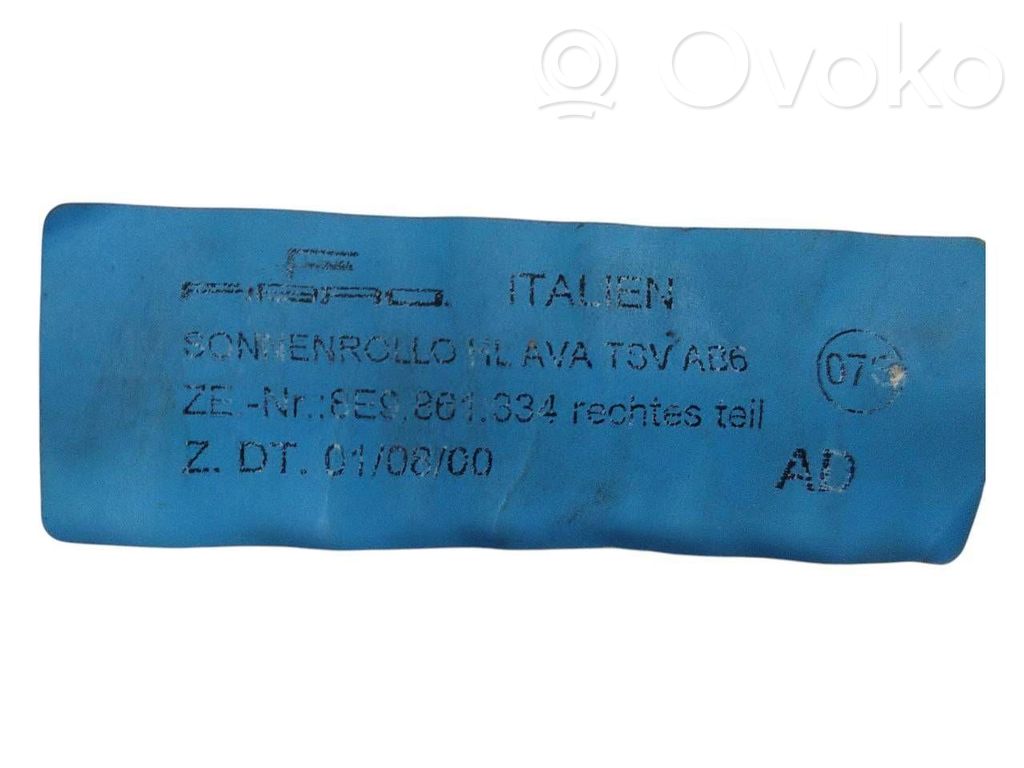 Aizmugurē logu aizkars