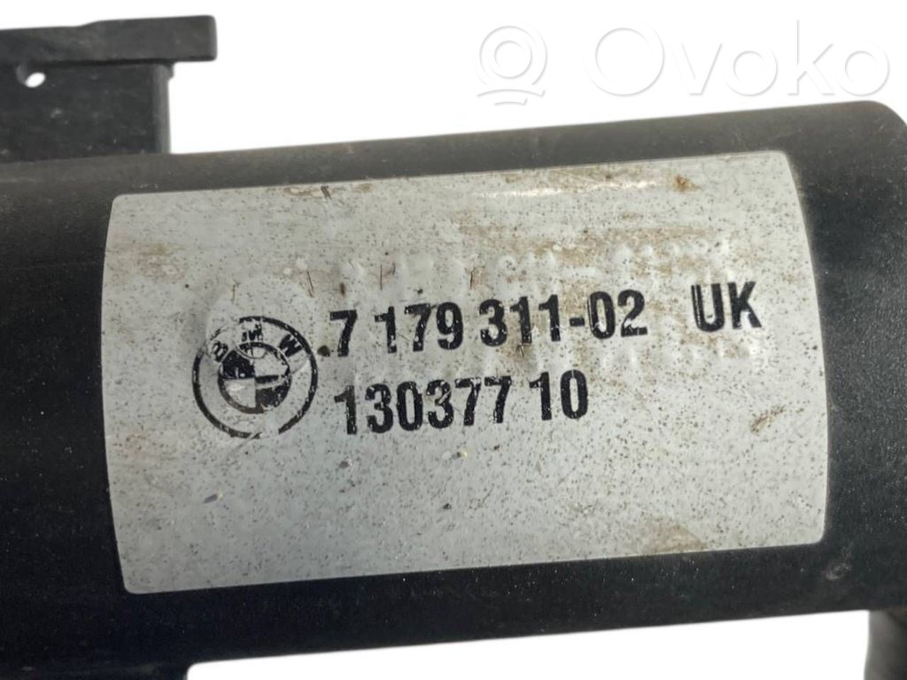 Headlight washer nozzle(s)