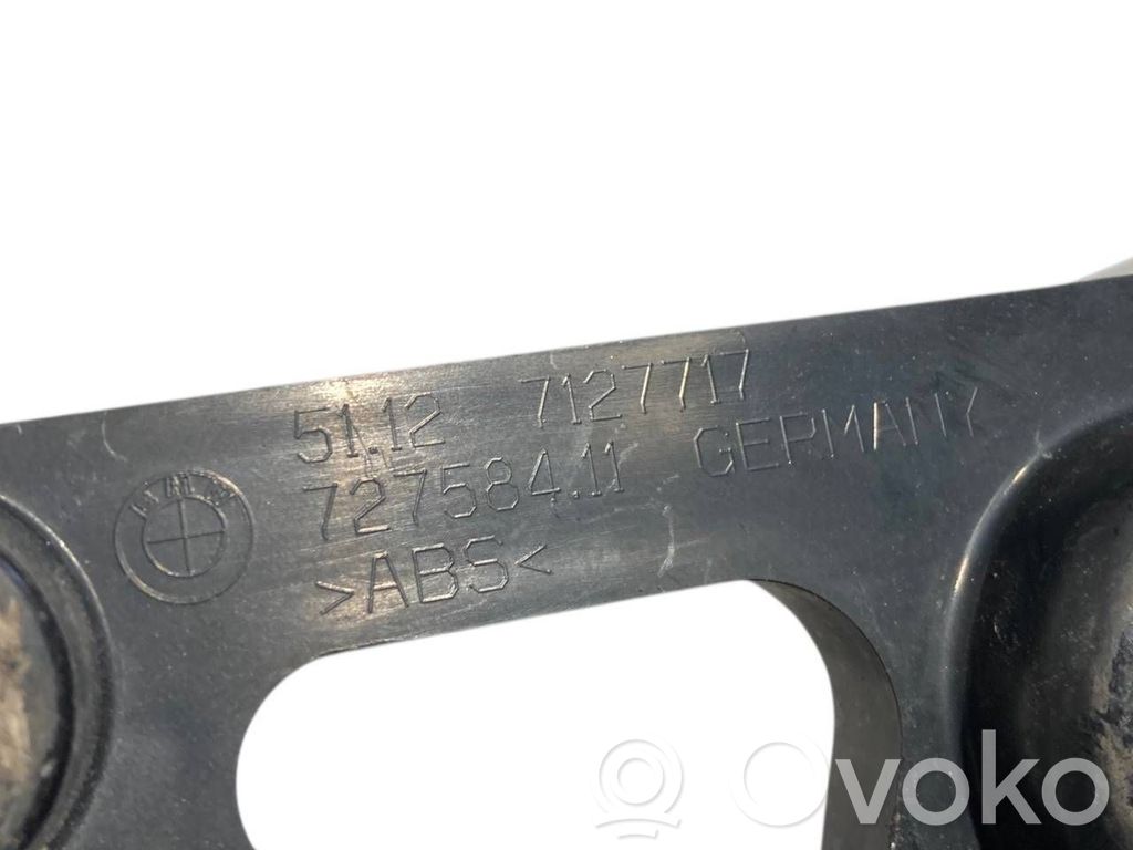 Кронштейн крепления заднего бампера