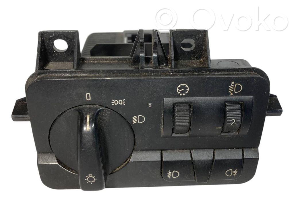 Headlight switch