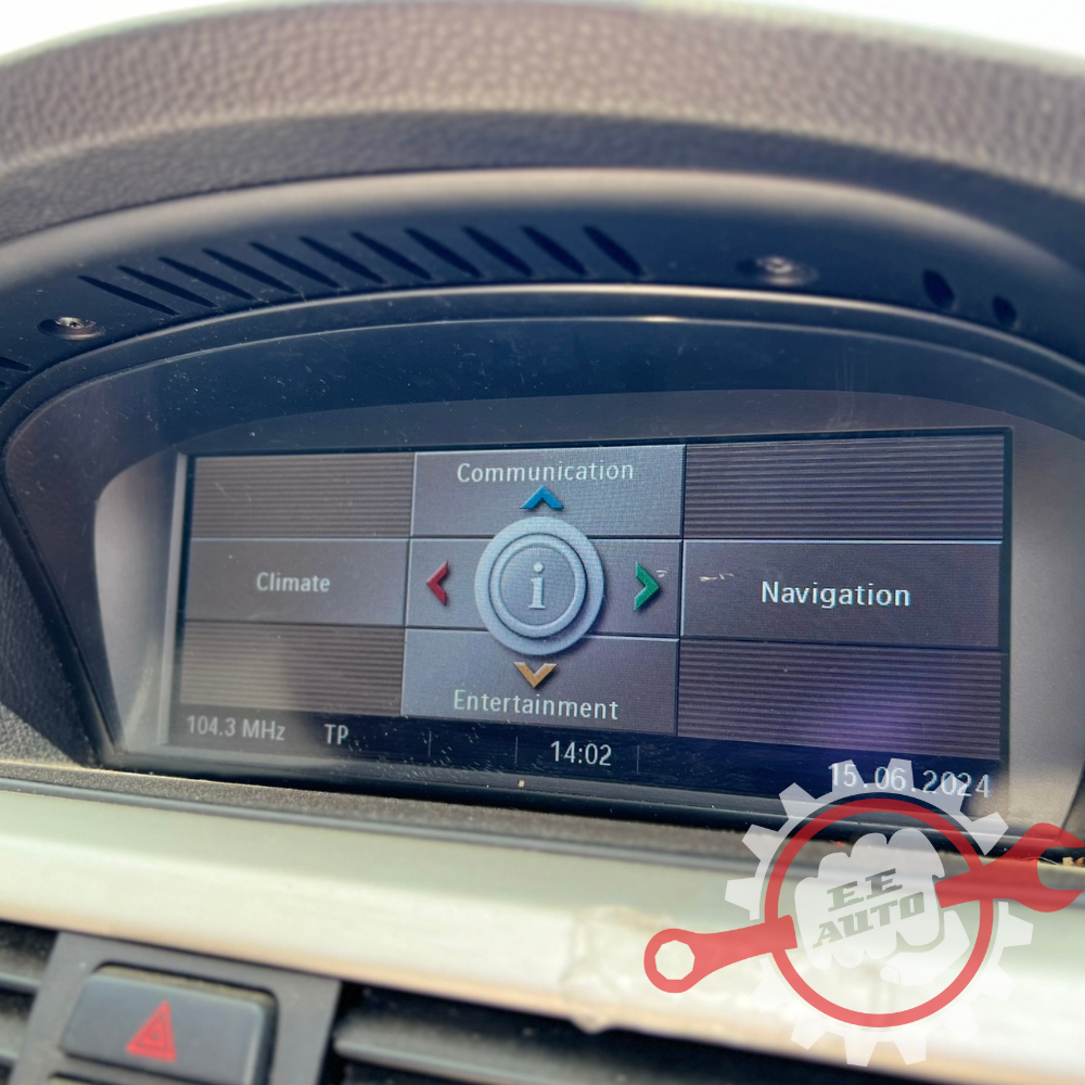 BMW 320 2008.G. E93
