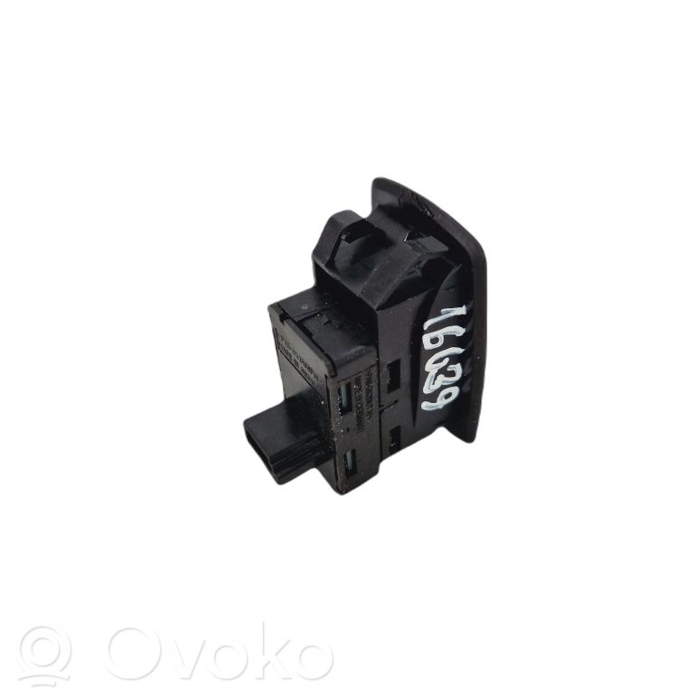 Power window switch