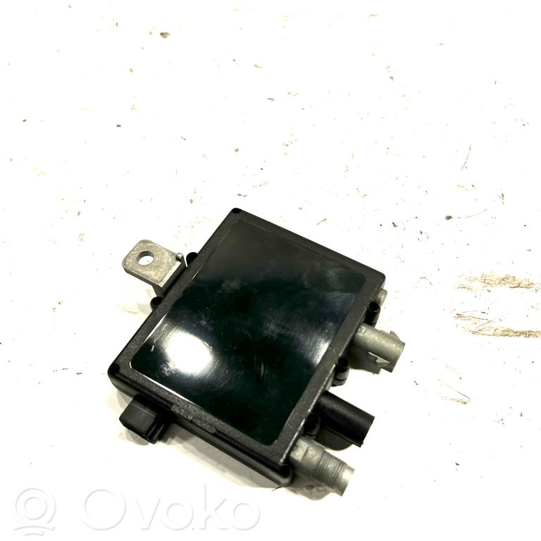 Antenna amplifier