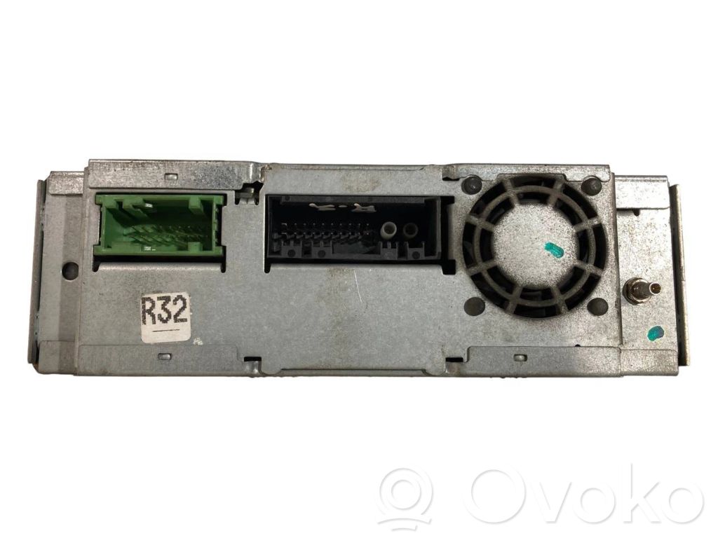 Navigation (GPS) system CD/DVD reader