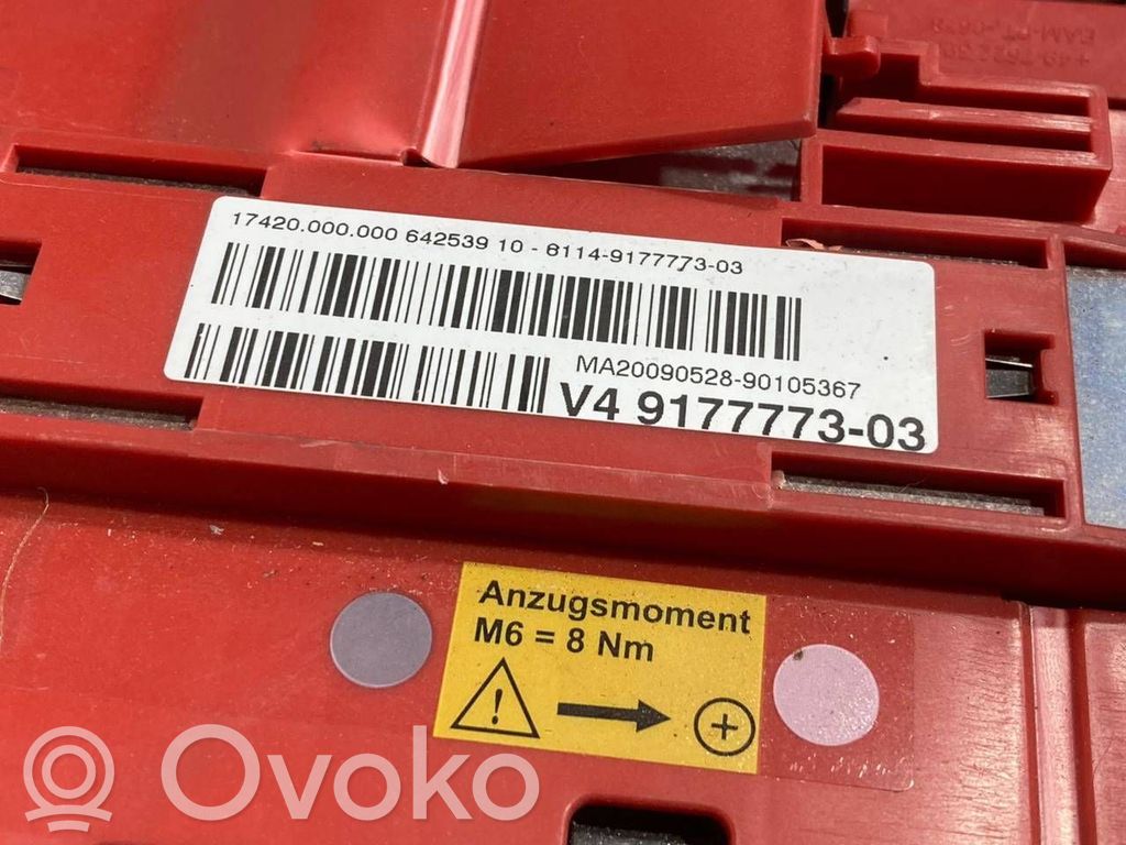 Positive wire connection assembly