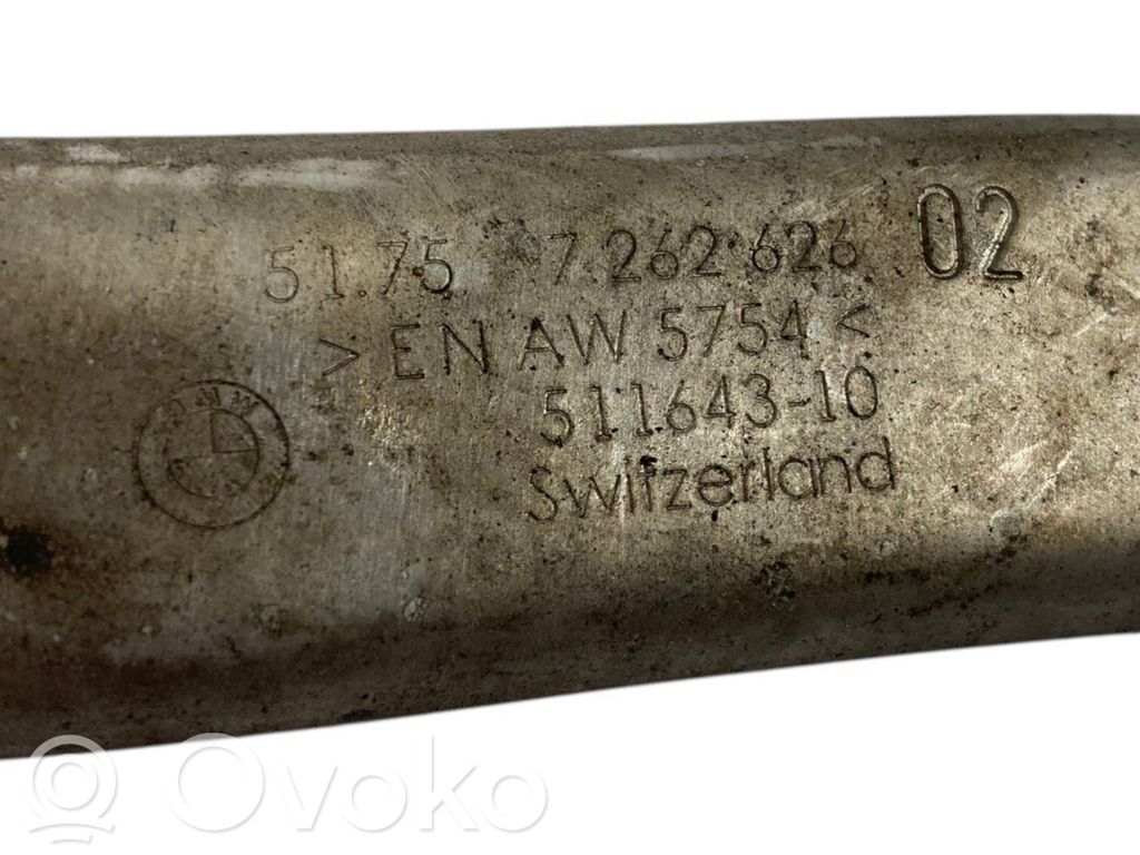 Cita veida apakšas detaļa