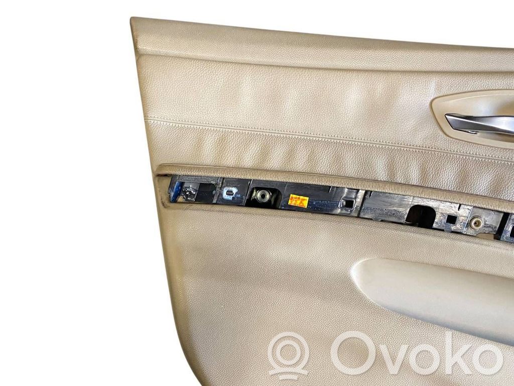 Salona daļu komplekts