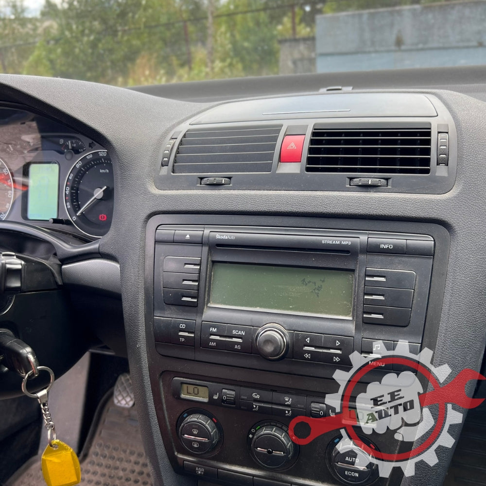 Škoda Octavia 2008 1.6 BSE (75 кВт) запасные