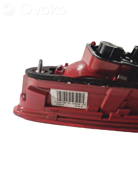 Aizmugurējais lukturis pārsegā