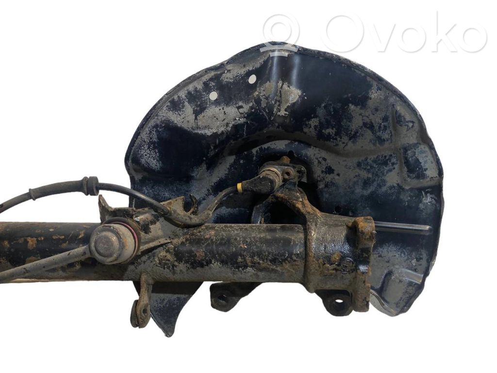 Priekšējā riteņa rumbas vārpstas šarnīrs (stupica, capfa)