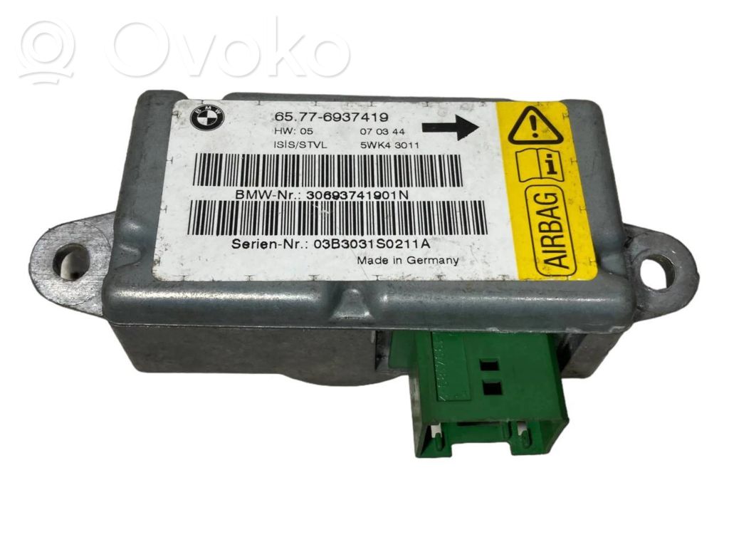 Airbag impact sensor