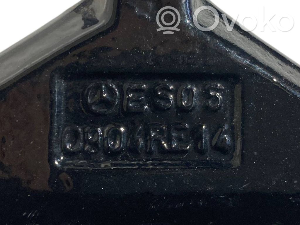 Rear lower hinge