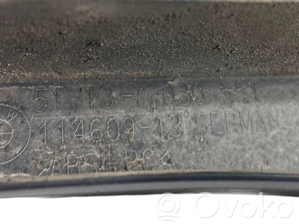 Priekšējā luktura dekoratīvā apdare