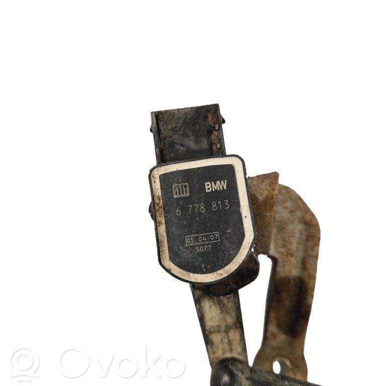 Augstuma sensors (priekšējo lukturu)